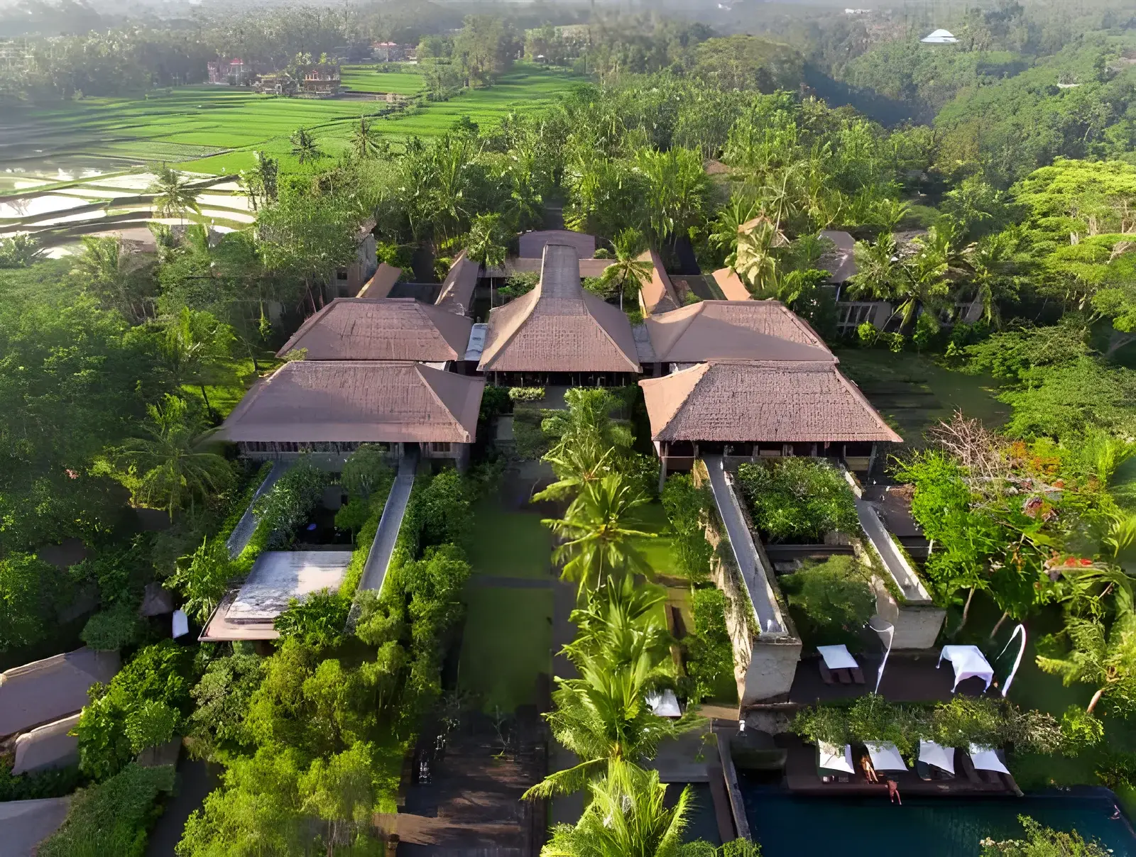 Enchanted Honeymoon Hideout - Photo 5